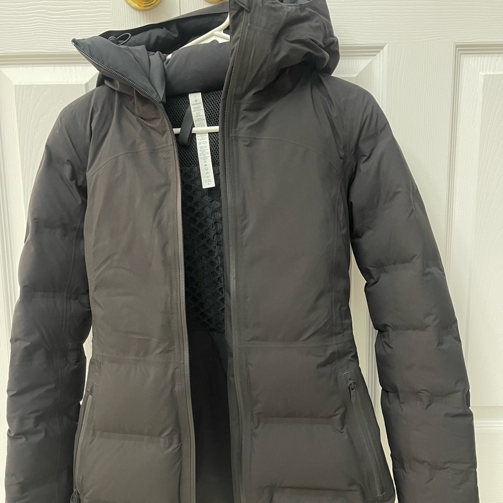 lululemon Black Puffer Jacket size 2